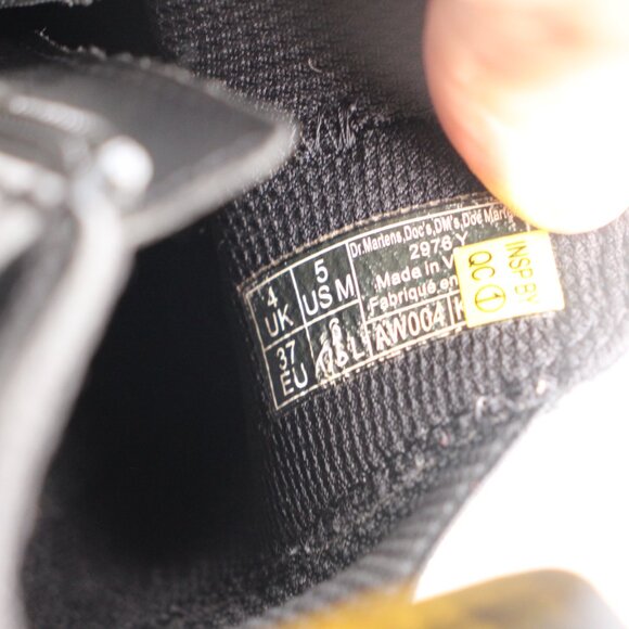 Dr Martens 2976 Y Women's Size 6 Leather Chelsea Side Zip Leather Boots Black - Picture 9 of 11